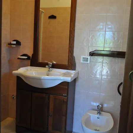 לינה וארוחת בוקר Rosanna