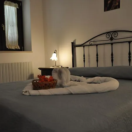 Rosanna לינה וארוחת בוקר 3*