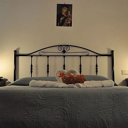 Couette-café Rosanna 3*